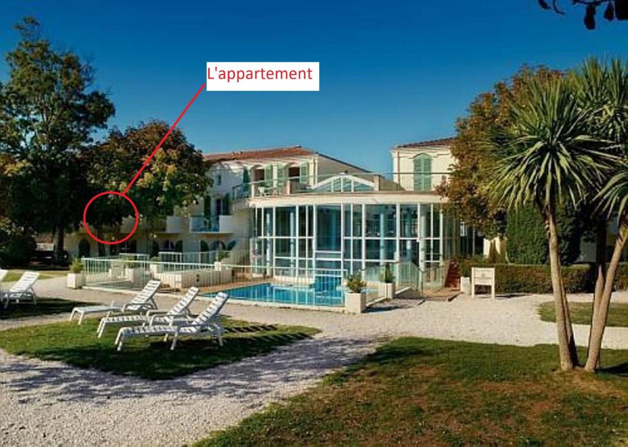 88 Les Gouverneurs Apartment